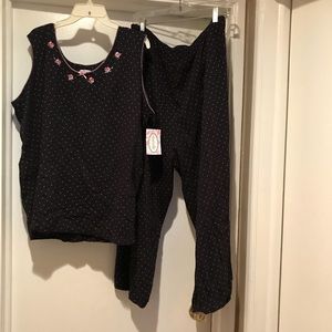 Sleeveless pajama set